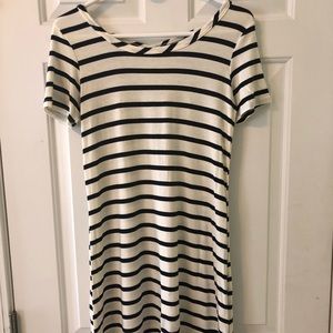 Olivia Rae Jr’s dress GUC, white w/navy stripes, S